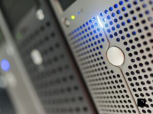 Pengertian hosting fungsinya untuk bisnis